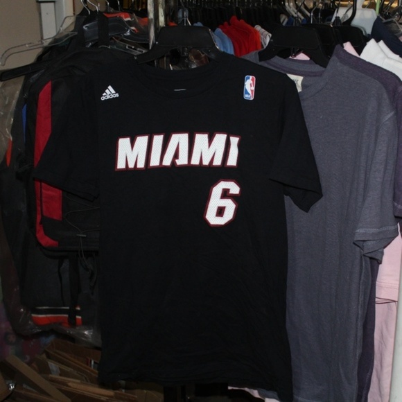 adidas Other - Miami Heat Lebron James T-Shirt Black
